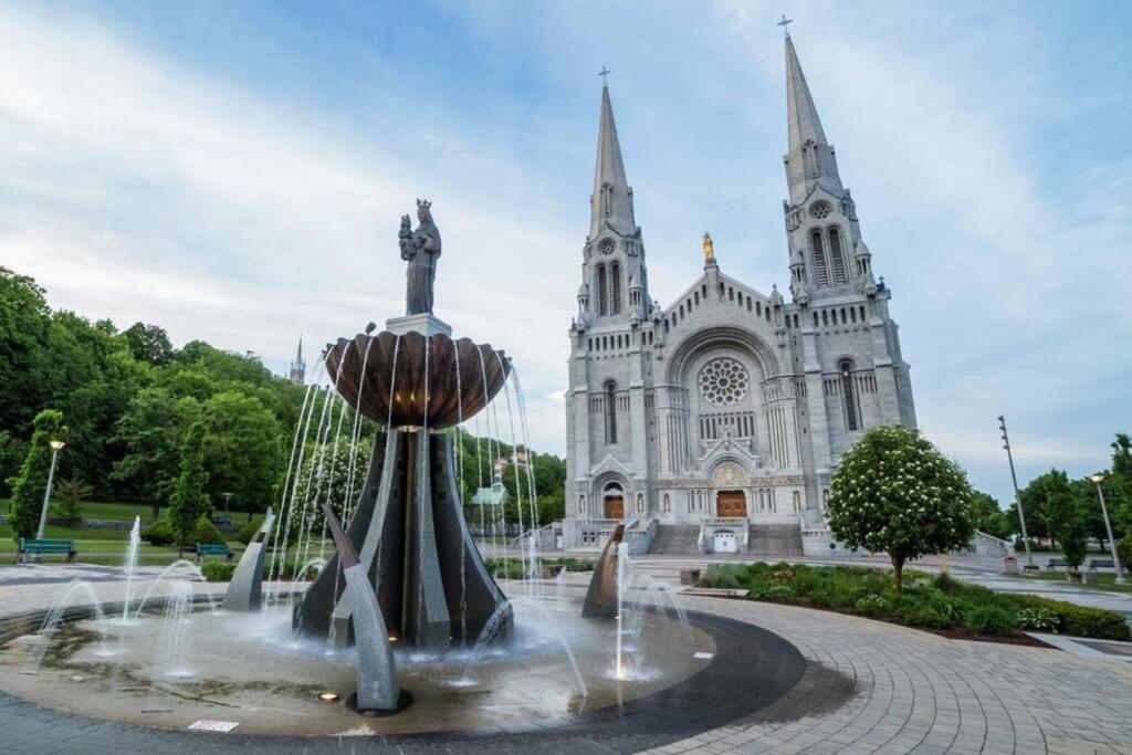 Вілла L'Auberge Sainte-Anne - Ski, Spa Et Basilique Екстер'єр фото