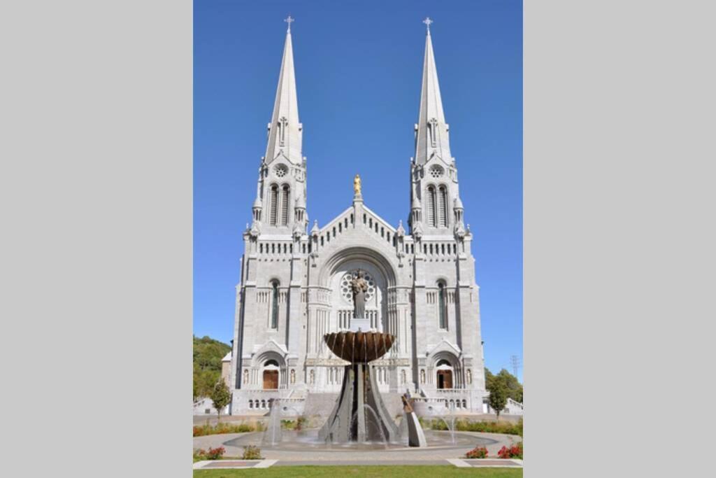 Вілла L'Auberge Sainte-Anne - Ski, Spa Et Basilique Екстер'єр фото